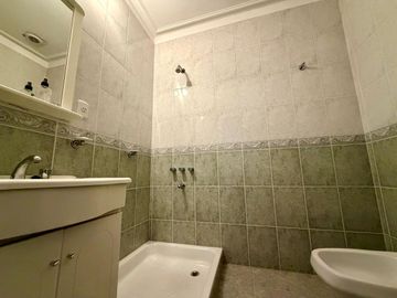 CASA  APTA CREDITO EN SAAVEDRA 1021