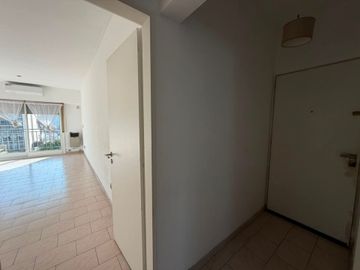 ALQUILER DEPARTAMENTO 2 AMBIENTES COCHERA CUBIERTA