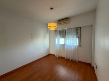 ALQUILER DEPARTAMENTO 2 AMBIENTES COCHERA CUBIERTA