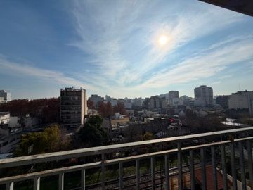 ALQUILER DEPARTAMENTO 2 AMBIENTES COCHERA CUBIERTA