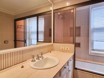 CASA EN VENTA MARTINEZ LIBERTADOR AL RIO