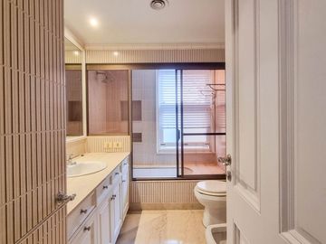 CASA EN VENTA MARTINEZ LIBERTADOR AL RIO