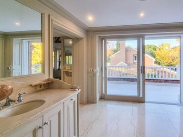 CASA EN VENTA MARTINEZ LIBERTADOR AL RIO