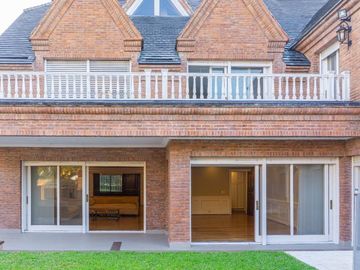 CASA EN VENTA MARTINEZ LIBERTADOR AL RIO