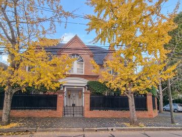CASA EN VENTA MARTINEZ LIBERTADOR AL RIO