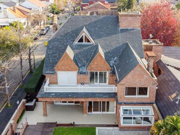 CASA EN VENTA MARTINEZ LIBERTADOR AL RIO