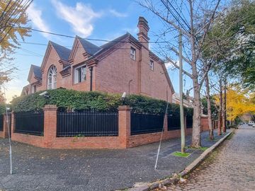 CASA EN VENTA MARTINEZ LIBERTADOR AL RIO