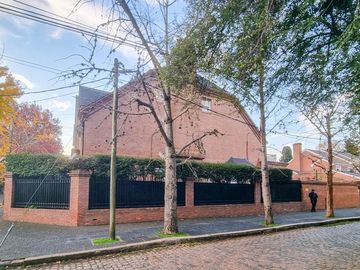 CASA EN VENTA MARTINEZ LIBERTADOR AL RIO