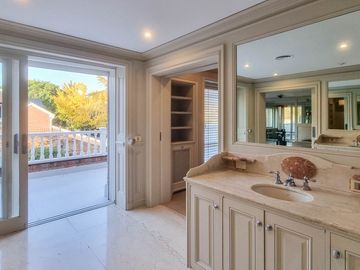 CASA EN VENTA MARTINEZ LIBERTADOR AL RIO