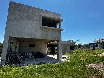 La Arbolada Hollywood Casa a terminar en venta