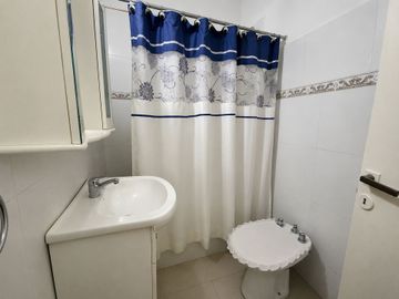 VENTA CASA 3 AMB CON PATIO Y DEPTO WILDE