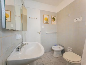 Depto Monoambiente Alquiler Almagro con balcon