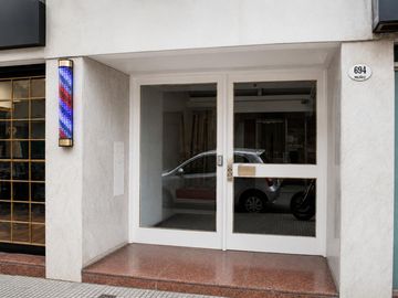 Depto Monoambiente Alquiler Almagro con balcon