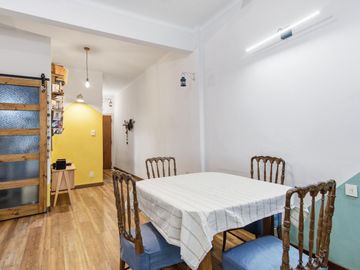 Venta PH 3amb. 2 baños frente al Parque Chacabuco.