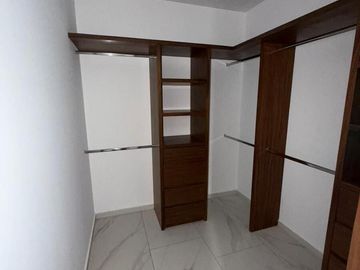 CASA EN VENTA EN BOSQUES VALLARTA