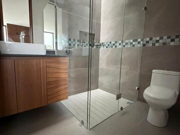CASA EN VENTA EN BOSQUES VALLARTA
