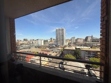 Departamento en arriendo c/ estacionamiento en Centro de Concepción