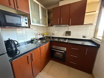 Departamento en arriendo c/ estacionamiento en Centro de Concepción