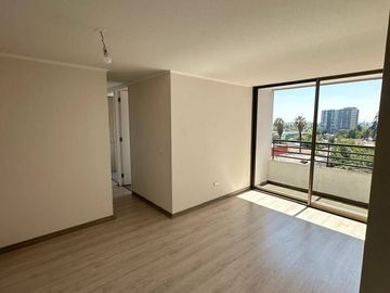 Departamento en arriendo c/ estacionamiento en Plaza de Armas de San Bernardo