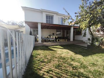 CASA REMODELADA ÑUÑOA