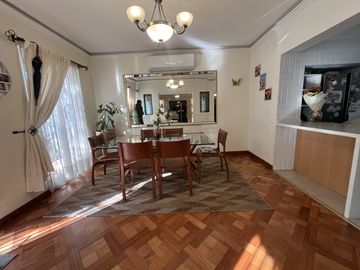 CASA REMODELADA ÑUÑOA