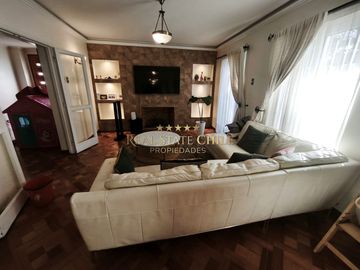 CASA REMODELADA ÑUÑOA