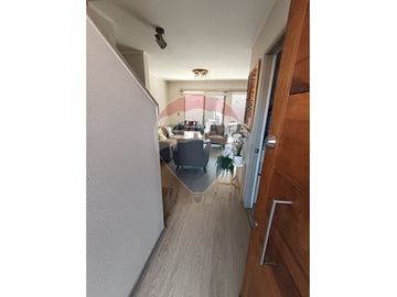 Casa Moderna y Segura en Buin, Ideal para Familias