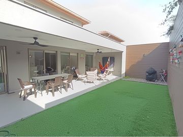 Casa Moderna y Segura en Buin, Ideal para Familias