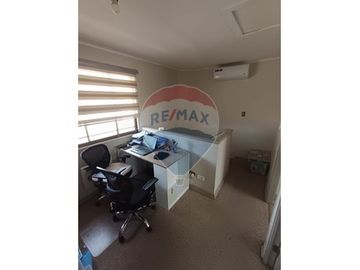 Casa Moderna y Segura en Buin, Ideal para Familias