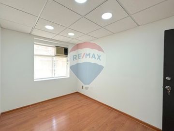 Oficina Remodelada Ubicación estratégica