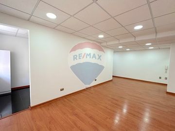 Oficina Remodelada Ubicación estratégica
