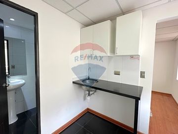 Oficina Remodelada Ubicación estratégica