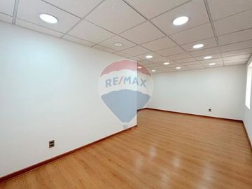 Oficina Remodelada Ubicación estratégica