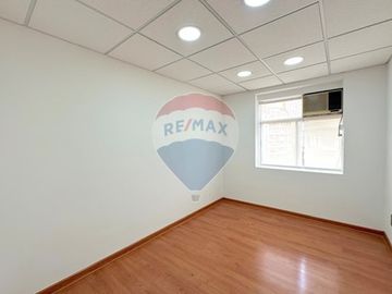 Oficina Remodelada Ubicación estratégica