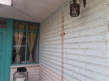 Se vende céntrica casa en Cerro Los Placeres