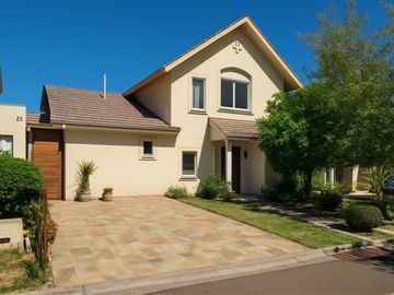 Casa Aislada 3d, 3B y 2E Condominio