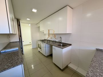 Exclusiva ubicación 2D2B + Estc y Bodega Cerro Paranal