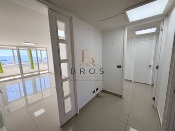 Exclusiva ubicación 2D2B + Estc y Bodega Cerro Paranal