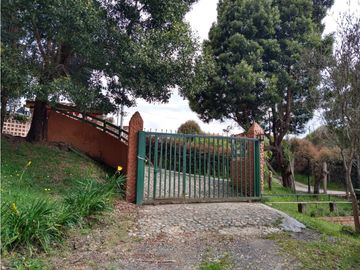 Casa campestre ubicada en La ciudad de Medellin Antioquia.