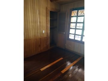 Casa campestre ubicada en La ciudad de Medellin Antioquia.