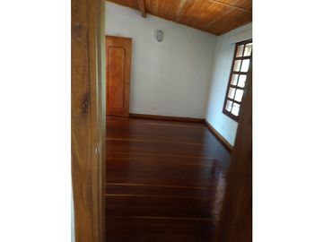 Casa campestre ubicada en La ciudad de Medellin Antioquia.