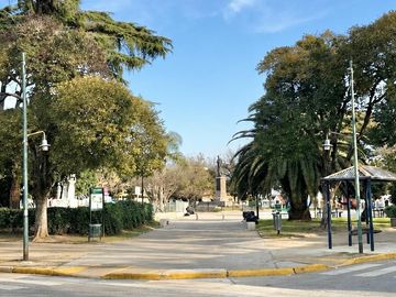 Venta Departamento en San Isidro, La Calabria 2 dormitorios con patio y parrilla.