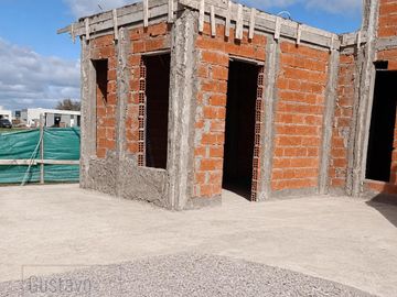 Casa en construccion- 4 ambientes a estrenar -Canning
