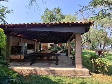 Espectacular Rancho en Venta en Cajititlan Jal. 15 Hectareas