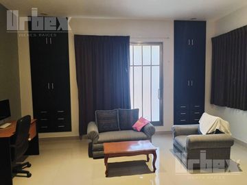 ESPECTACULAR RESIDENCIA EN VENTA EN EL BARRIO DE SANTA LUCÍA, CAMPECHE
