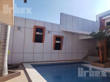 ESPECTACULAR RESIDENCIA EN VENTA EN EL BARRIO DE SANTA LUCÍA, CAMPECHE