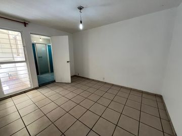 Casa en Circunvalación y Alcalde, Tránsito