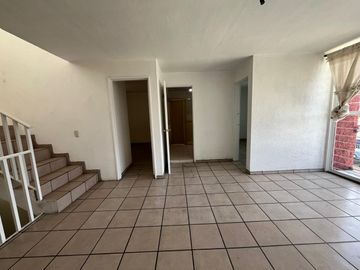 Casa en Circunvalación y Alcalde, Tránsito