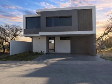 Casa en venta en el molino lomas IV