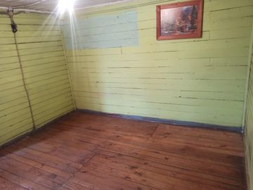CASA EN VENTA A PASOS DE LAGUNA LO MENDEZ